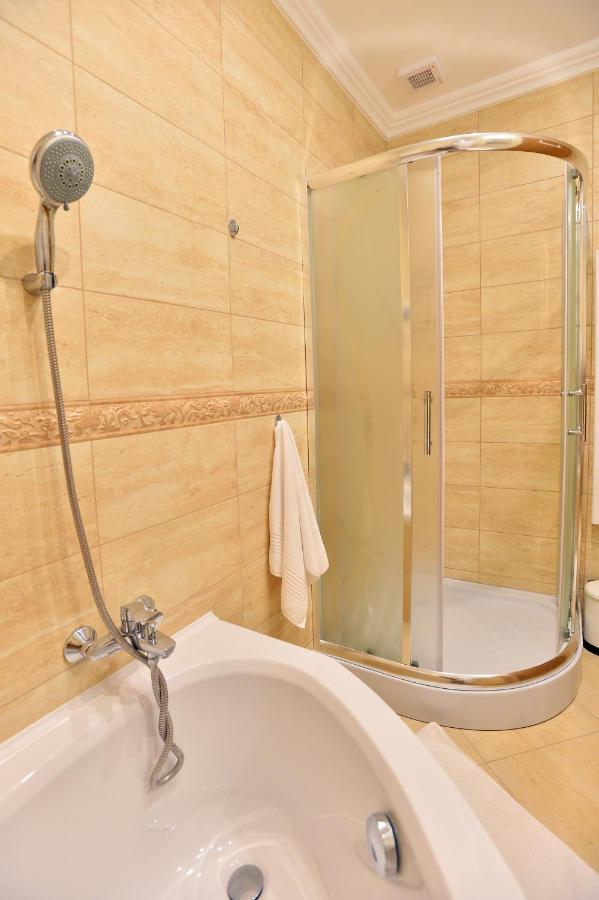 Hotel Egri Otthonom Vendégház Esterno foto